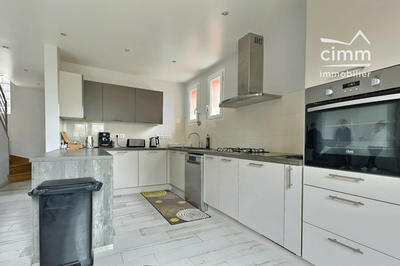 Maison - 148 m² - 6 pièces