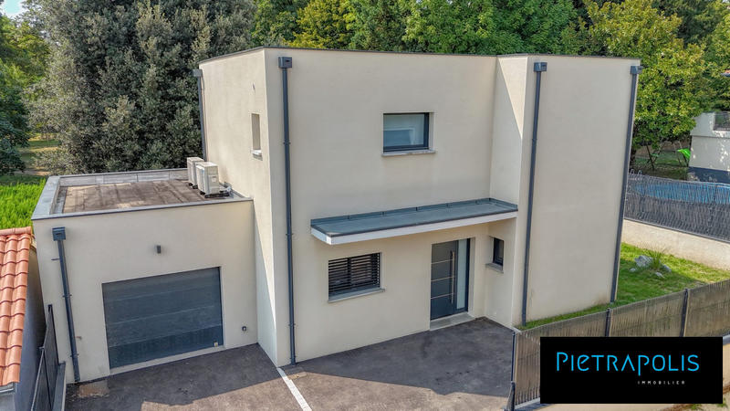 Maison contemporaine - 120 m² - 4 pièces