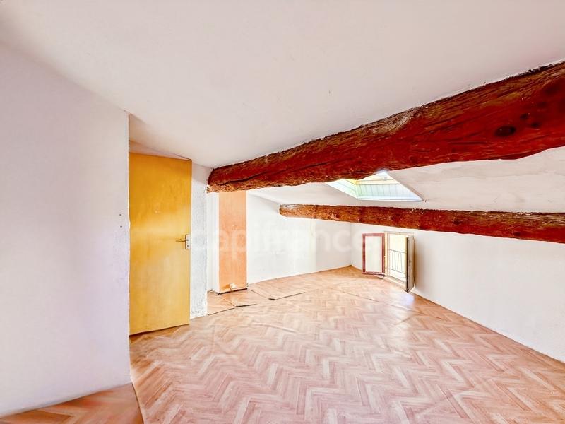 Immeuble - 86 m² - 4 pièces