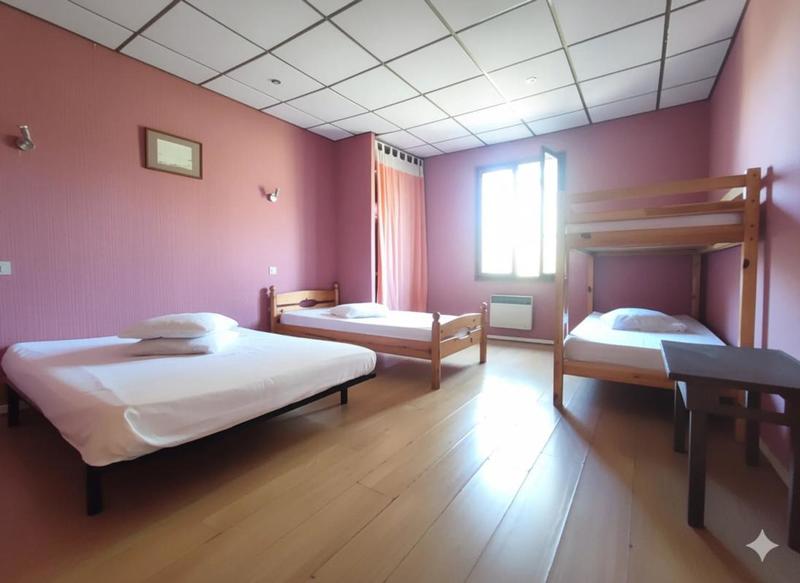 Longère - 380 m² - 13 pièces