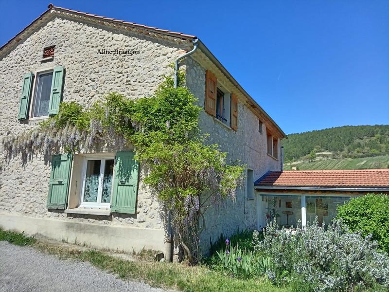 Maison - 203 m² - 7 pièces