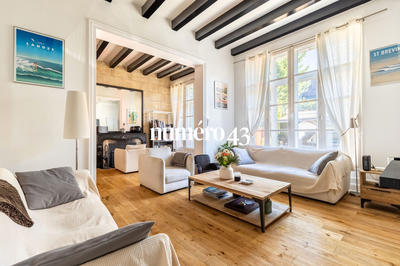 Maison - 284 m² - 7 pièces