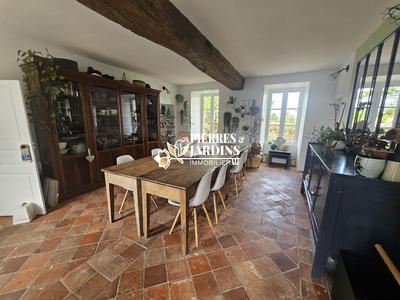 Maison ancienne - 250 m² - 8 pièces