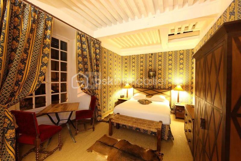 Château - 700 m² - 21 pièces