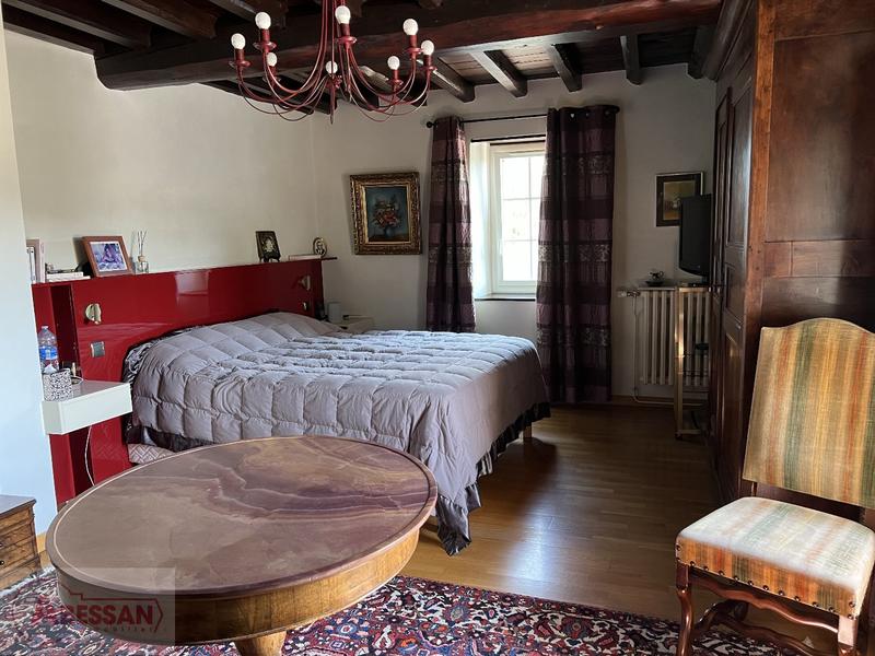 Maison bourgeoise - 220 m² - 7 pièces