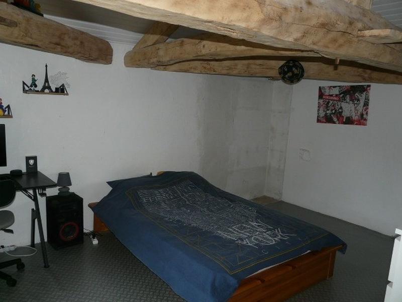 Maison en pierre - 203 m² - 6 pièces