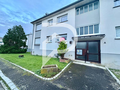 Appartement - 99 m² - 5 pièces