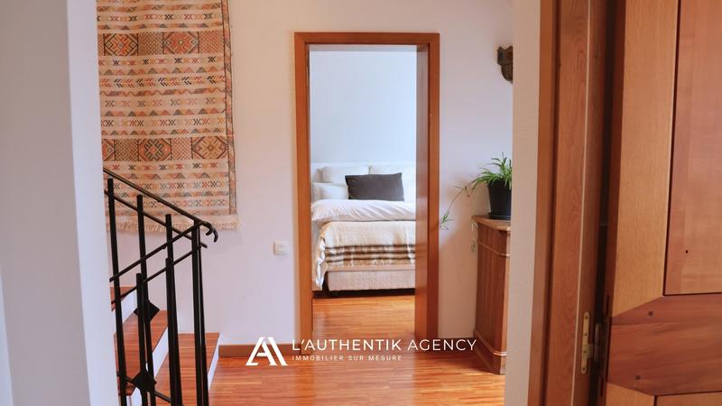 Maison contemporaine - 250 m² - 7 pièces