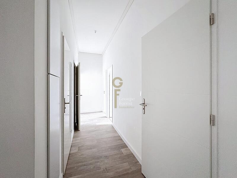 Appartement - 92 m² - 4 pièces