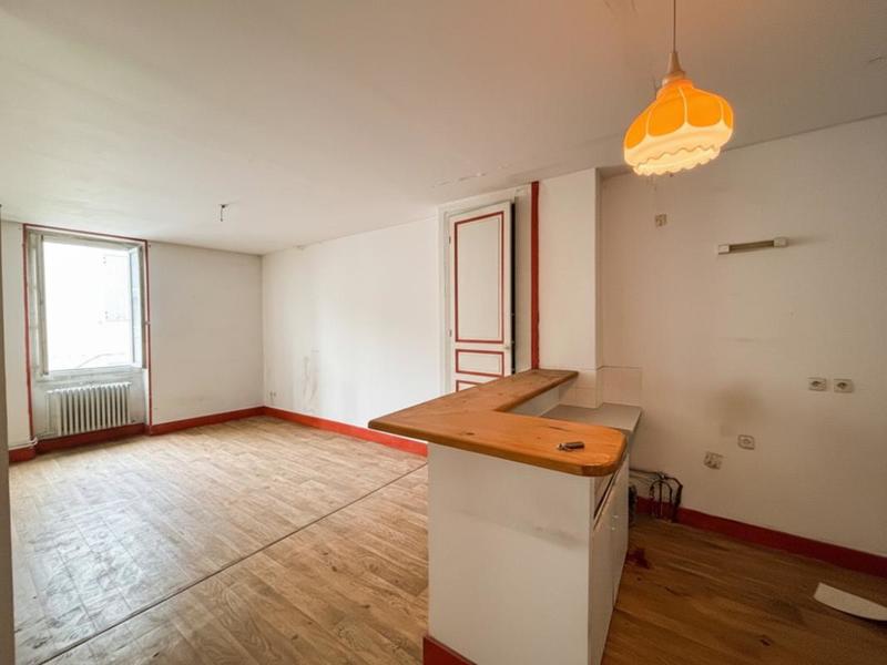 Immeuble - 222 m² - 13 pièces