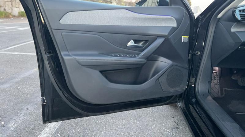 Peugeot 308 1.5 BlueHDi 130 Eat8 Allure