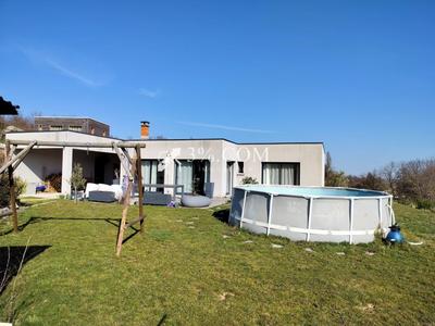 Villa - 115 m² - 5 pièces