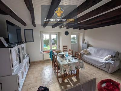 Maison - 93 m² - 4 pièces