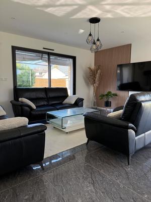 Maison - 142 m² - 8 pièces