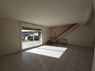 Maison - 90 m² - 4 pièces
