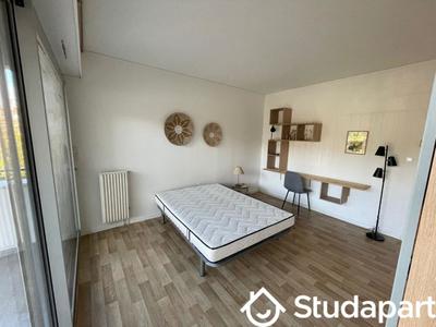 Chambre - 14 m² - 1 pièce