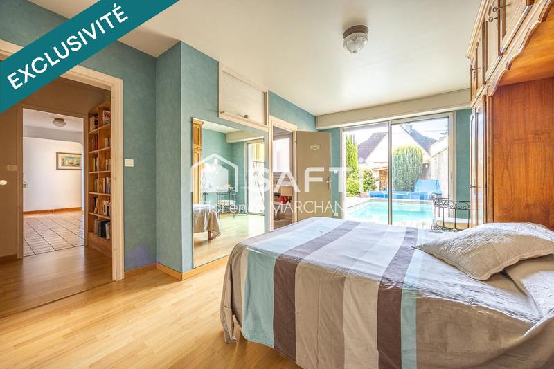 Maison - 205 m² - 6 pièces