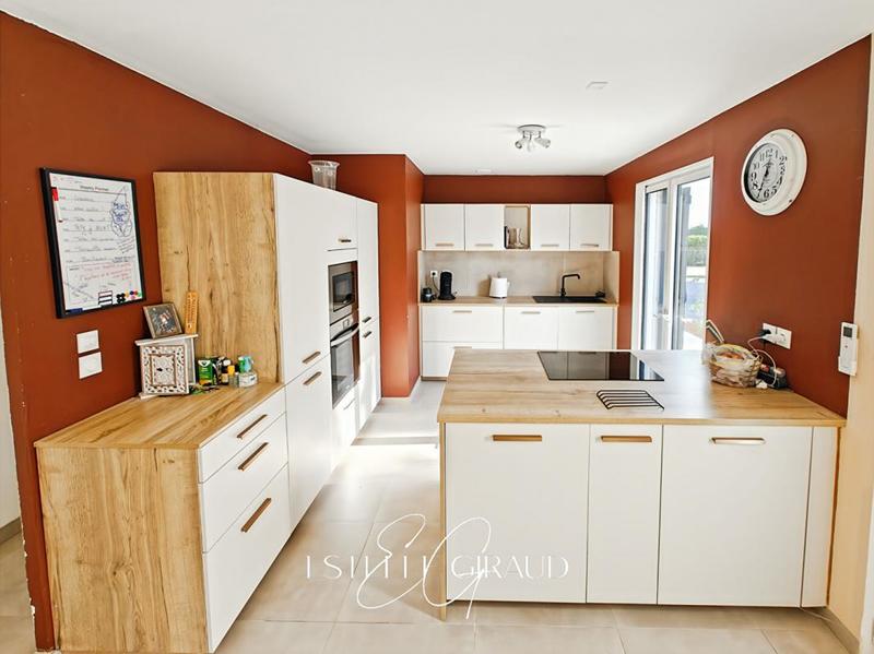 Villa - 98 m² - 5 pièces