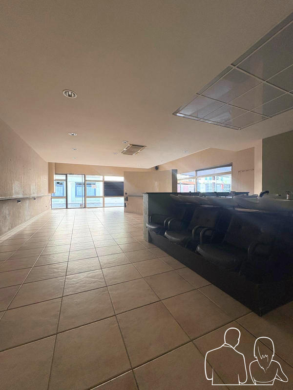 Local commercial - 90 m² - 3 pièces