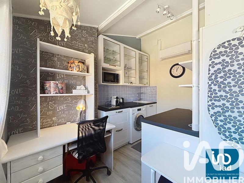 Maison - 220 m² - 10 pièces