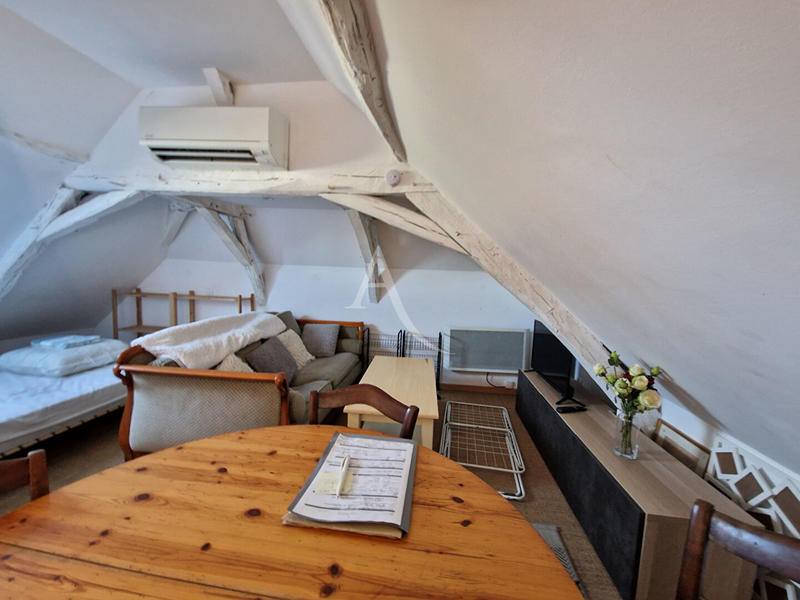 Appartement - 123 m² - 1 pièce