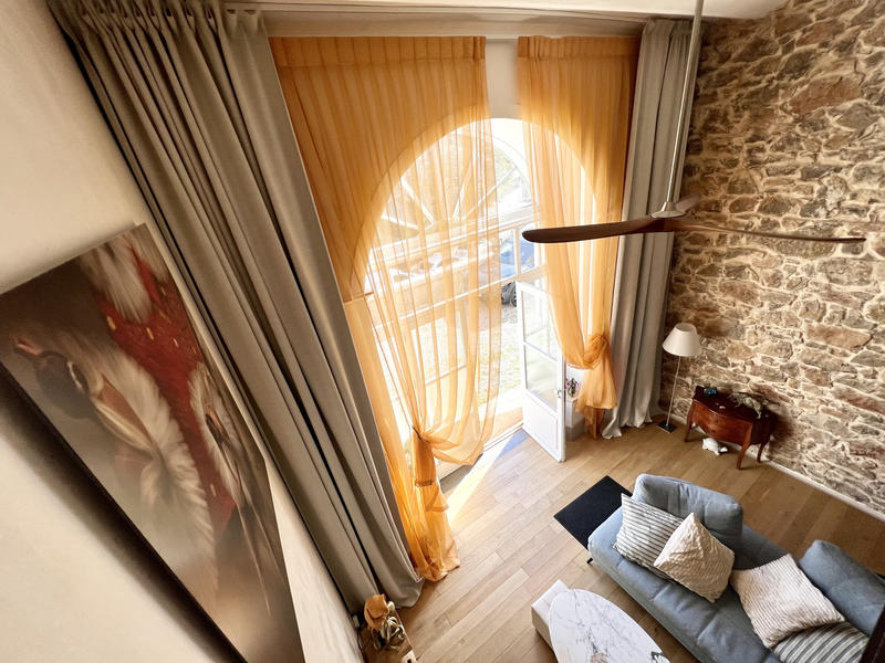 Loft - 83 m² - 3 pièces