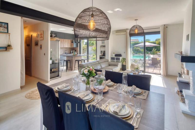 Maison - 90 m² - 4 pièces