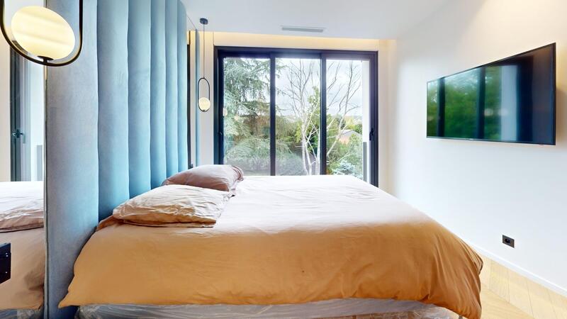 Villa - 262 m² - 9 pièces