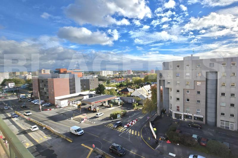 Appartement - 93 m² - 4 pièces