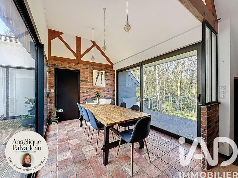 Maison - 242 m² - 8 pièces