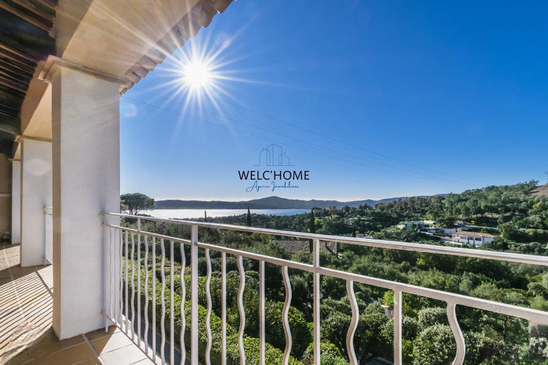 Maison - 242 m² - 10 pièces