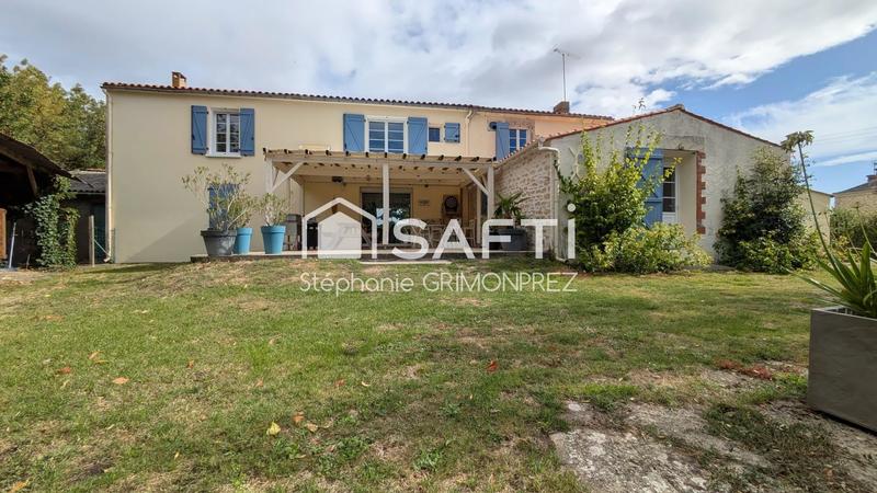 Maison - 201 m² - 8 pièces