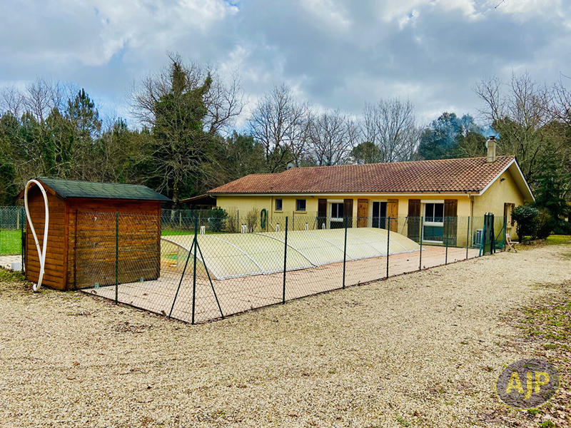 Maison - 140 m² - 4 pièces