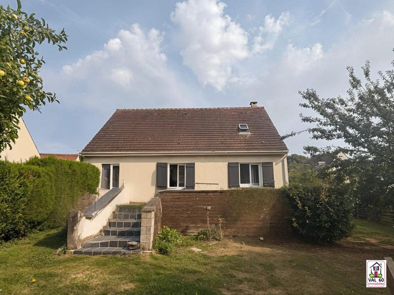 Maison - 110 m² - 5 pièces