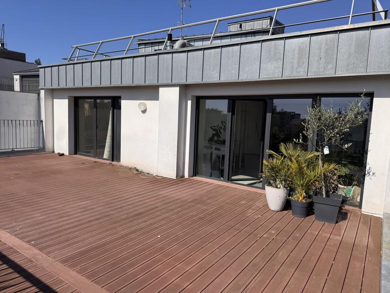 Appartement - 82 m² - 3 pièces