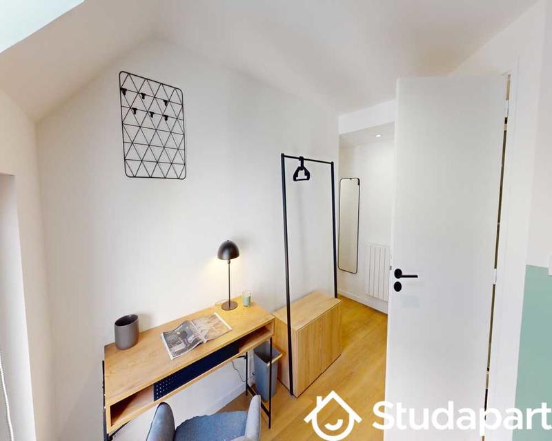 Chambre - 160 m² - 1 pièce