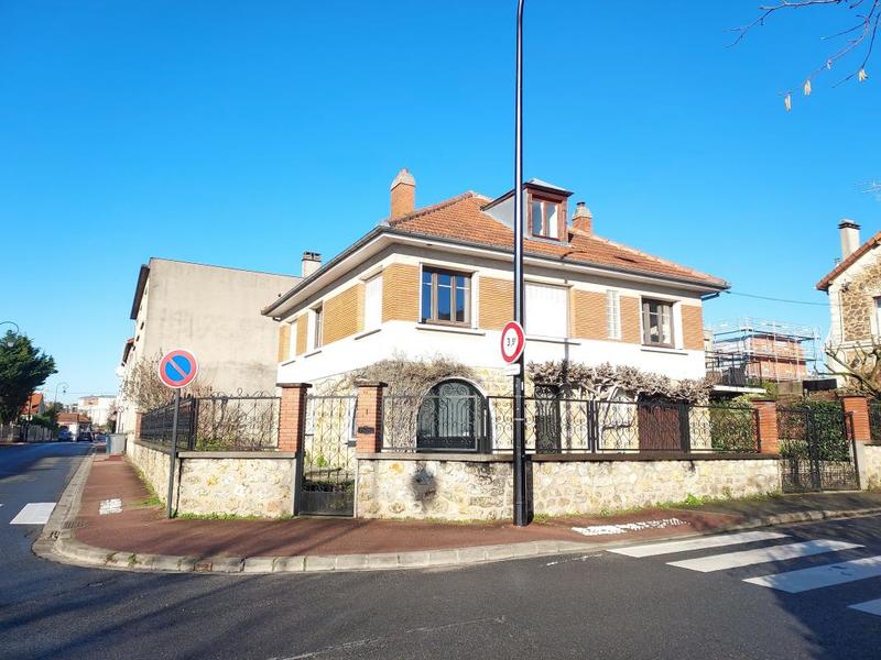 Maison - 171 m² - 7 pièces