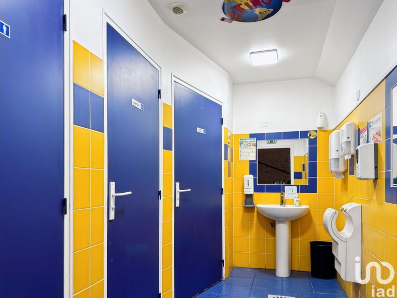 Local commercial - 230 m²