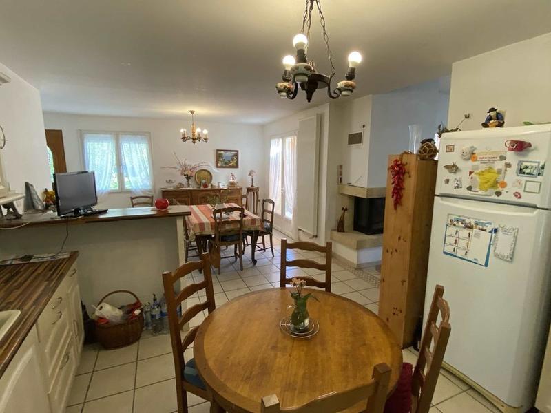 Maison - 198 m² - 8 pièces