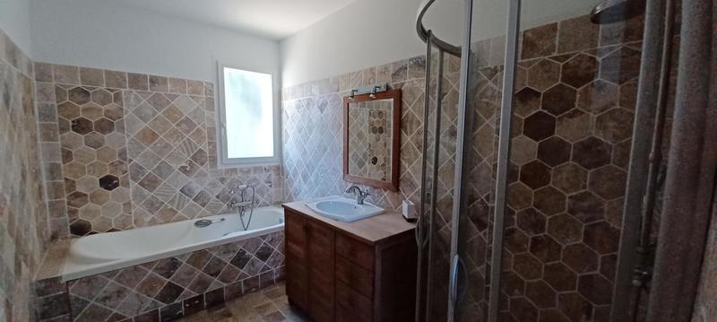 Maison - 220 m² - 9 pièces