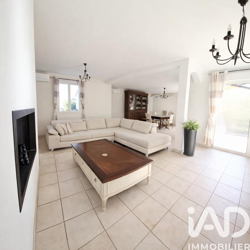 Maison - 166 m² - 6 pièces