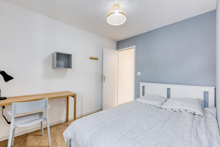 Appartement - 100 m² - 5 pièces