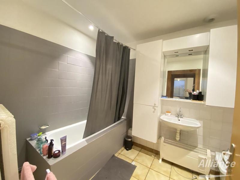 Appartement - 77 m² - 3 pièces