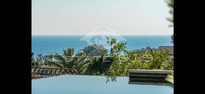 Maison - 182 m² - 7 pièces