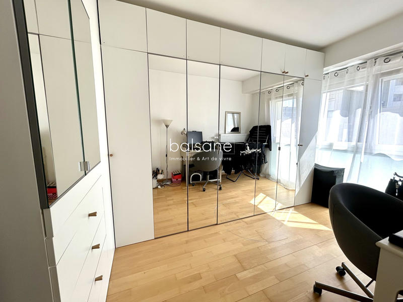 Appartement - 85 m² - 4 pièces