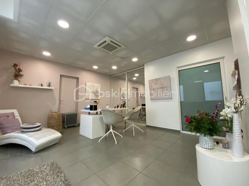 Immeuble - 160 m² - 7 pièces