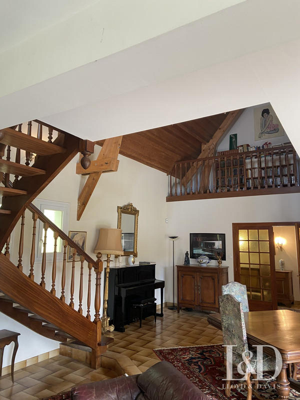 Villa - 165 m² - 6 pièces