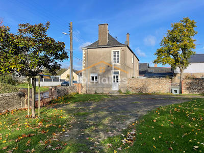 Maison - 136 m² - 6 pièces