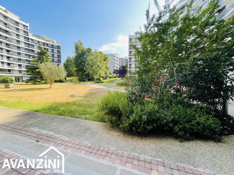 Appartement - 84 m² - 3 pièces