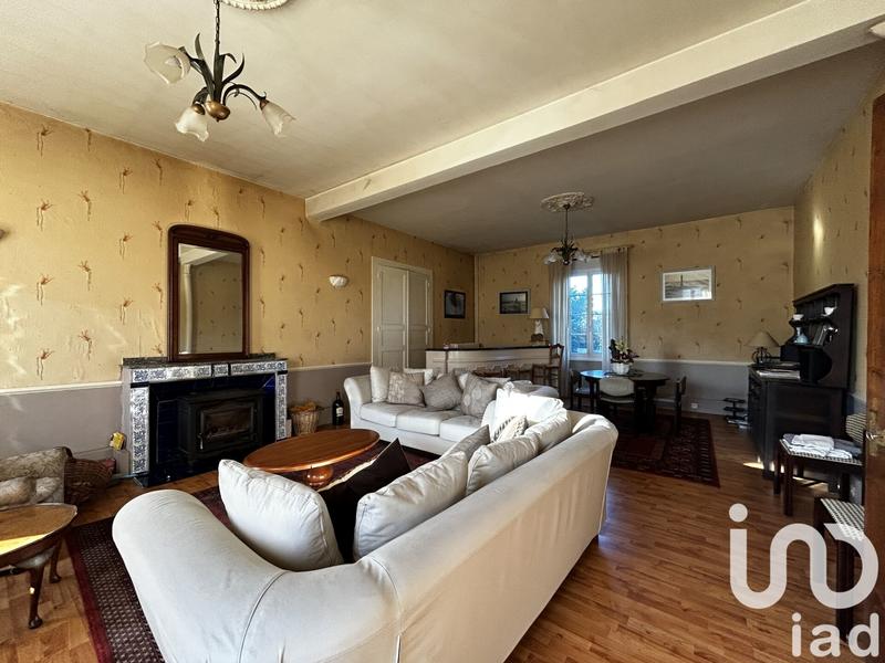 Maison - 440 m² - 13 pièces